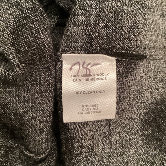Halogen 100% Merino Wool Cardigan Gray EUC - Picture 8 of 9